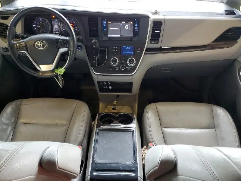 2017 TOYOTA SIENNA XLE 8-PASSENGER  
