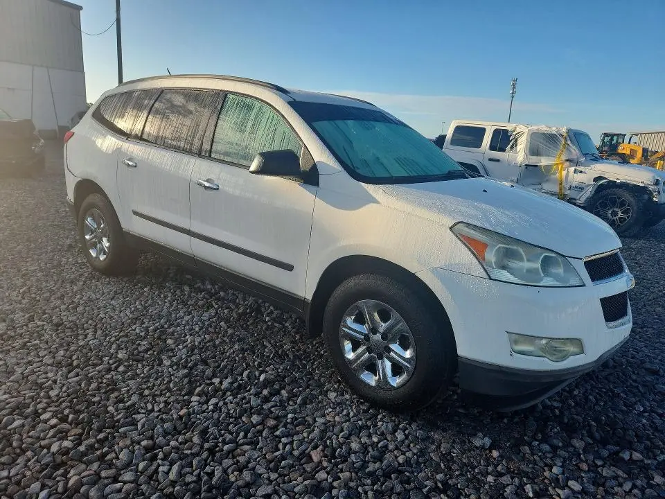 2012 CHEVROLET TRAVERSE LS  