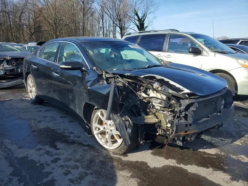 2014 NISSAN MAXIMA S  