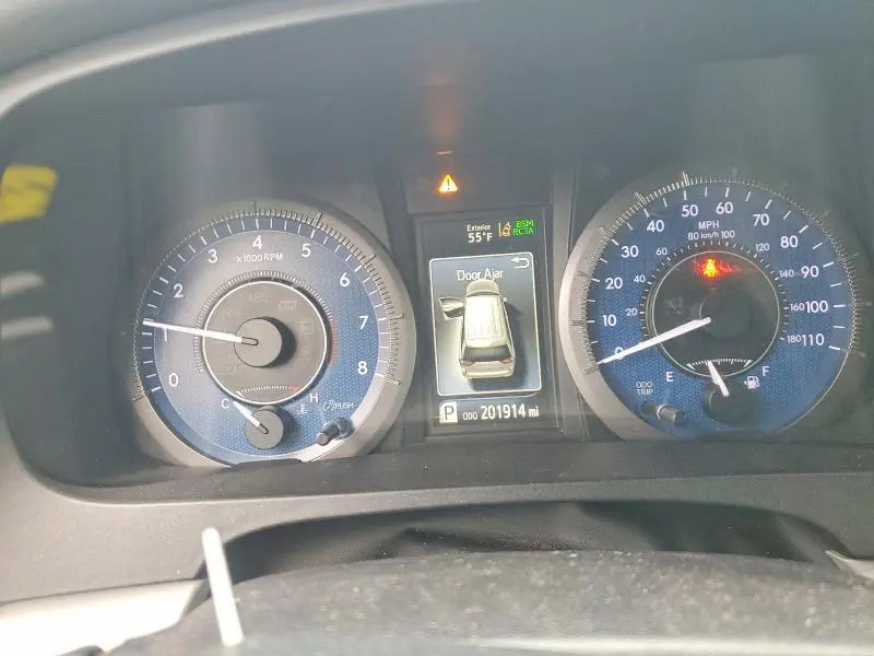 2019 TOYOTA SIENNA XLE 8-PASSENGER  