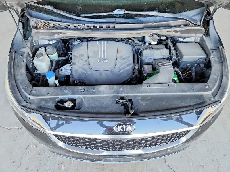 2016 KIA SEDONA LX  