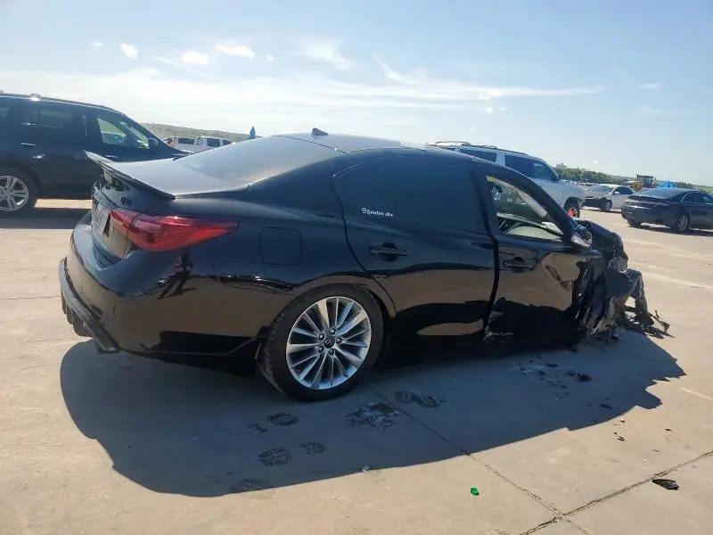 2021 INFINITI Q50 LUXE  
