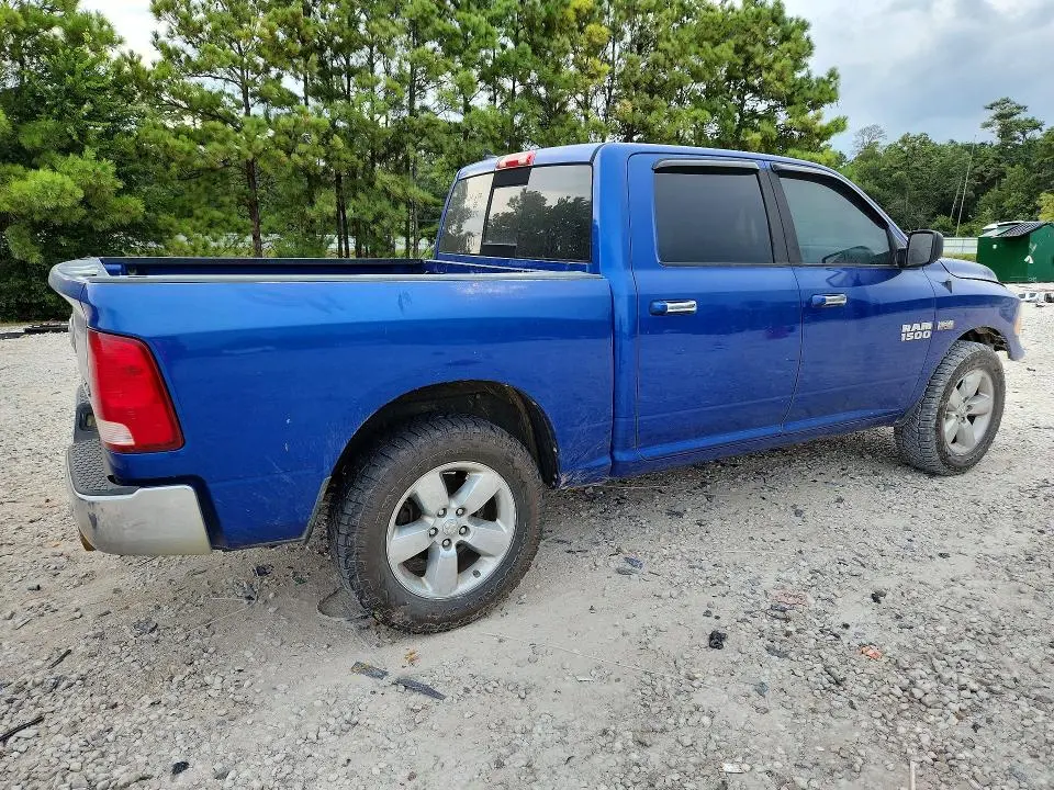 2016 RAM 1500 SLT  