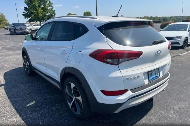 2017 HYUNDAI TUCSON SPORT  