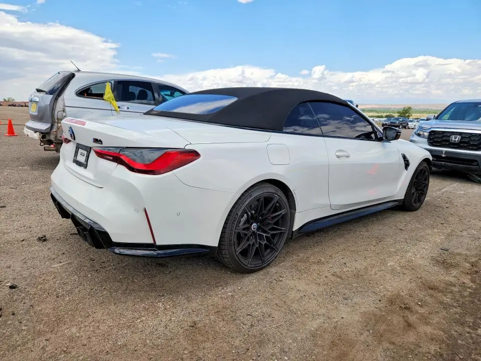 2022 BMW M4 COMPETITION  