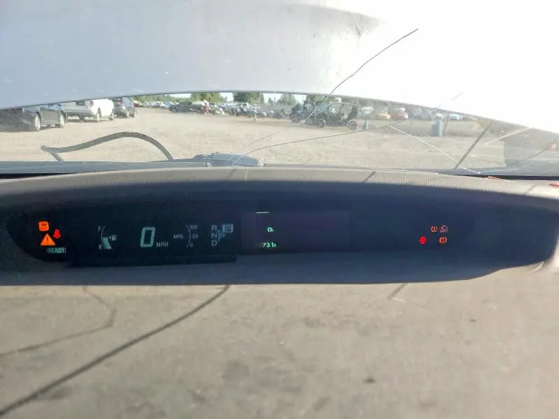 2010 TOYOTA PRIUS III  