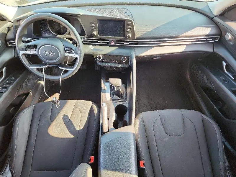 2021 HYUNDAI ELANTRA SEL  