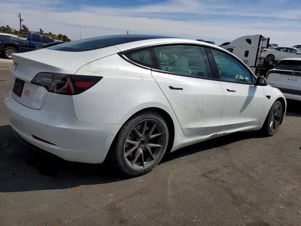 2021 TESLA MODEL 3   