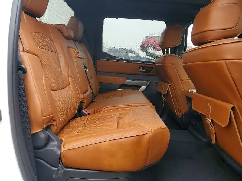 2024 TOYOTA TUNDRA CREWMAX LIMITED  