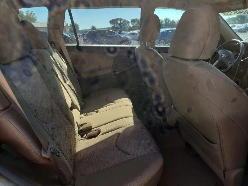 2011 TOYOTA RAV4 BASE  