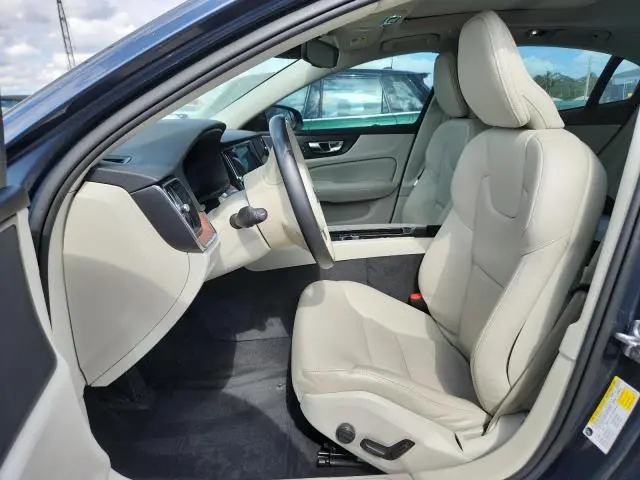 2020 VOLVO S60 T5 MOMENTUM  