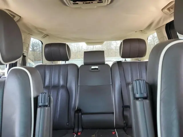 2010 LAND ROVER RANGE ROVER HSE LUXURY  