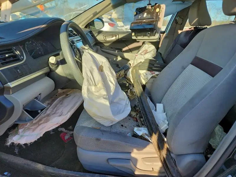 2013 TOYOTA CAMRY LE  