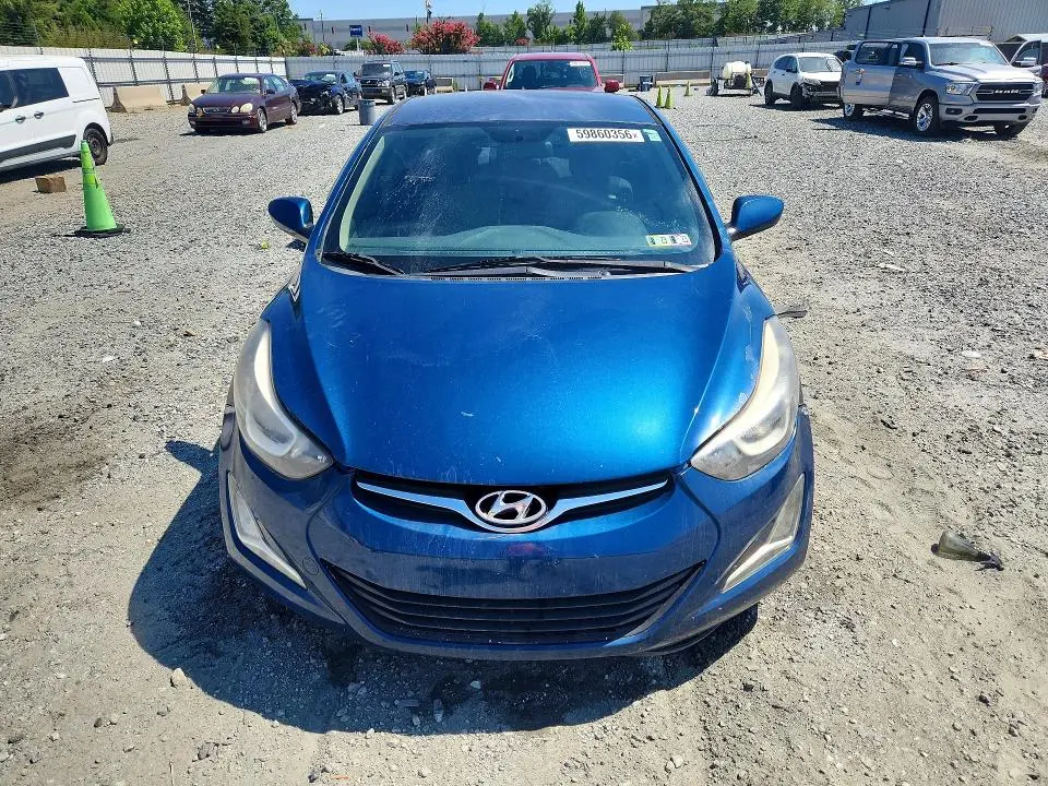2015 HYUNDAI ELANTRA SE  