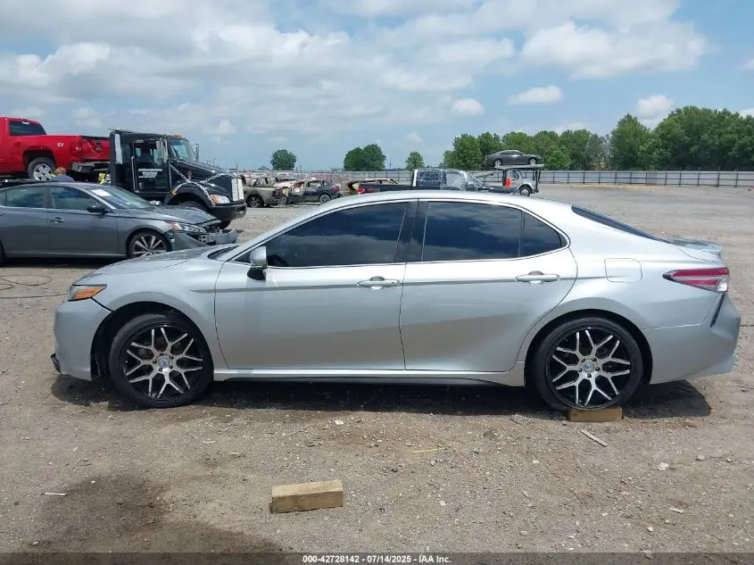 2018 TOYOTA CAMRY XSE