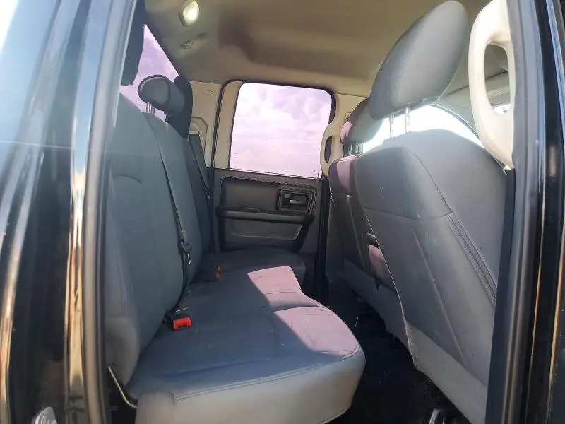 2014 RAM 1500 ST  