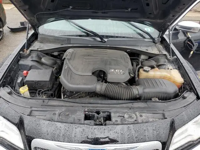 2014 CHRYSLER 300C VARVATOS  