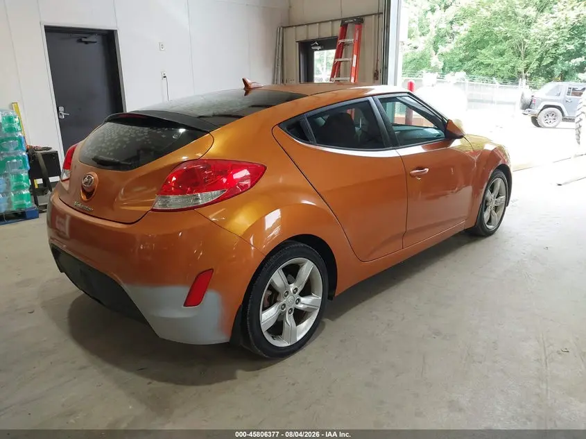 2013 HYUNDAI VELOSTER BASE W/BLACK