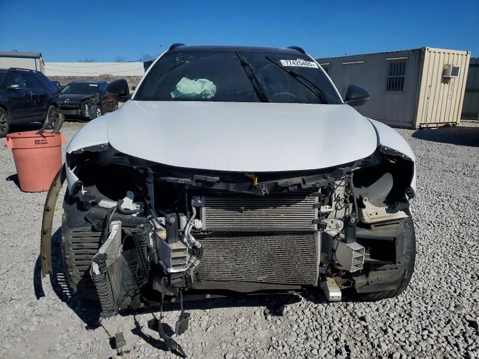 2022 ALFA ROMEO STELVIO   