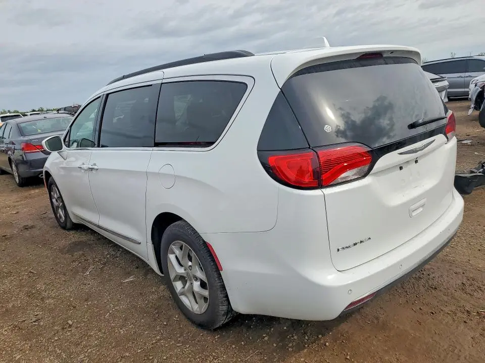 2017 CHRYSLER PACIFICA TOURING L  
