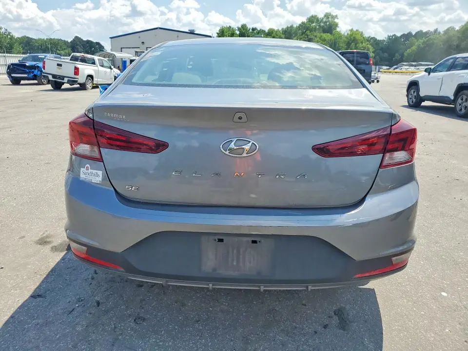 2019 HYUNDAI ELANTRA SE  