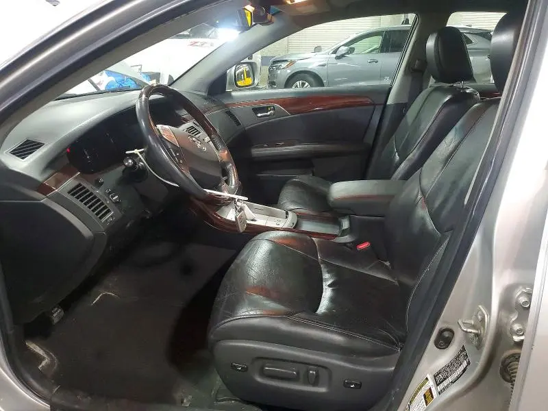 2010 TOYOTA AVALON LIMITED  