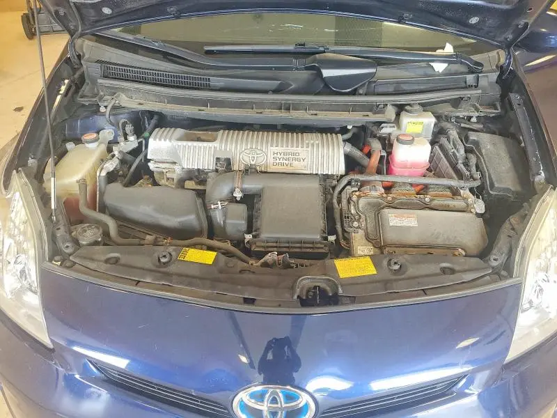2015 TOYOTA PRIUS FOUR  