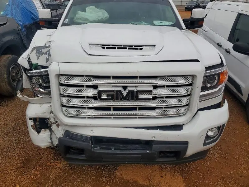 2019 GMC SIERRA K3500 DENALI  