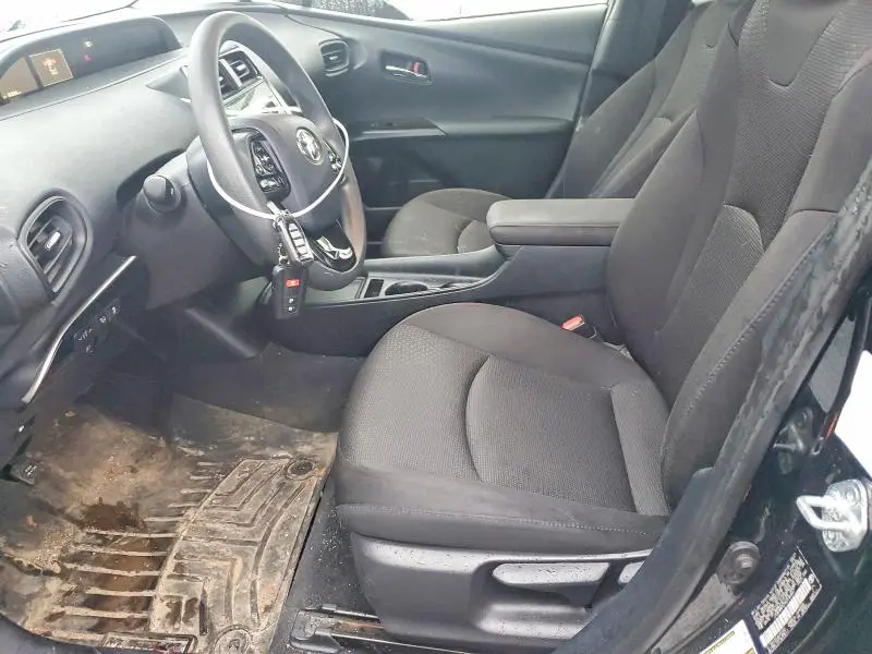 2021 TOYOTA PRIUS LE  