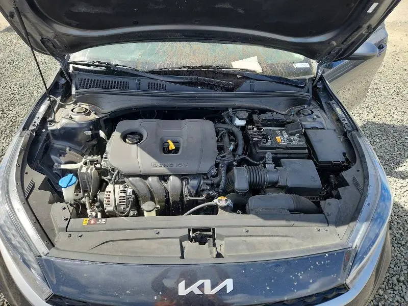 2023 KIA FORTE LXS  