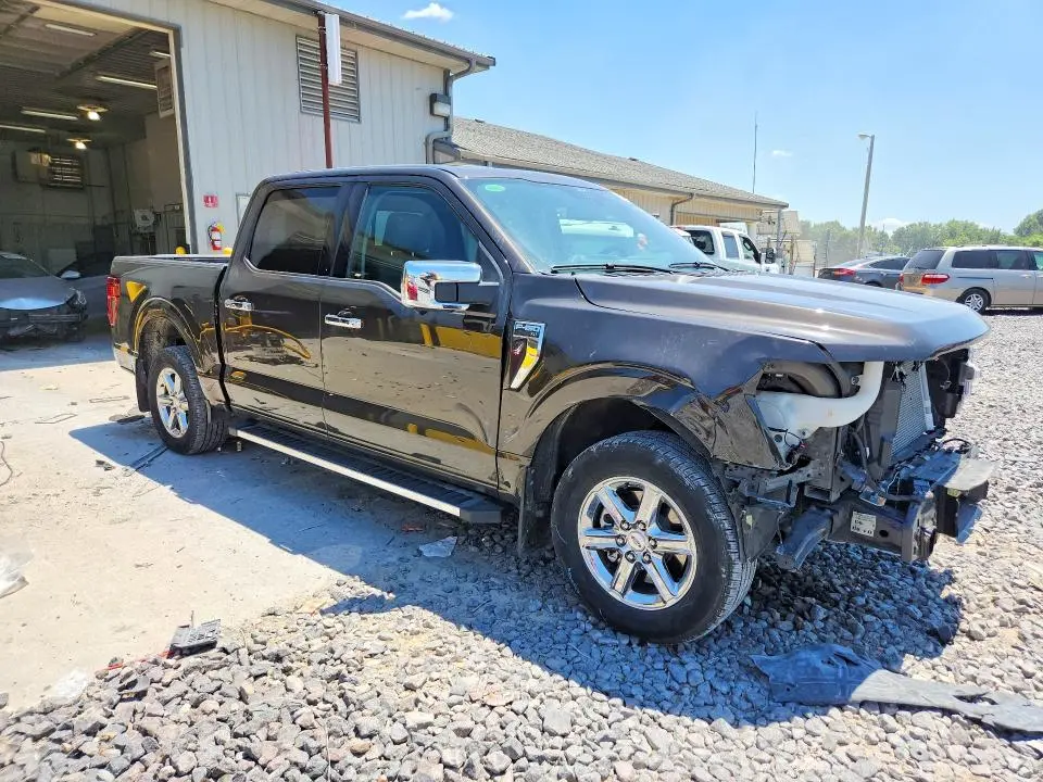 2024 FORD F150 XLT  