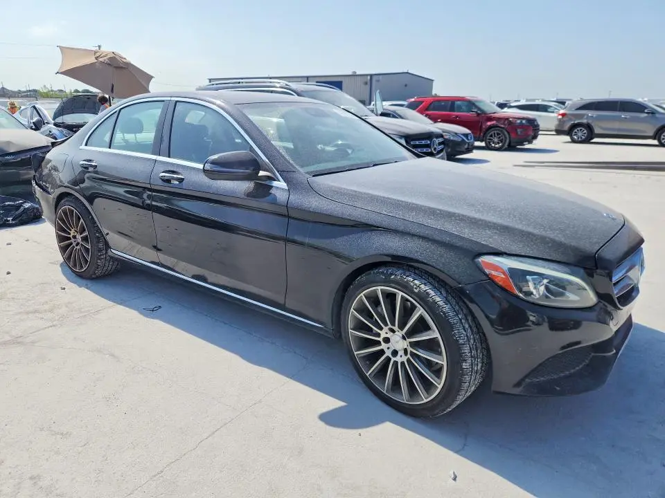 2016 MERCEDES-BENZ C   