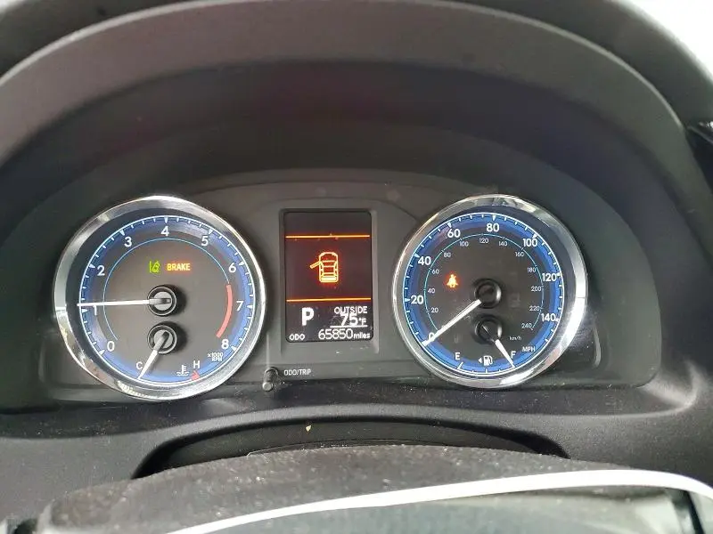 2017 TOYOTA COROLLA LE  
