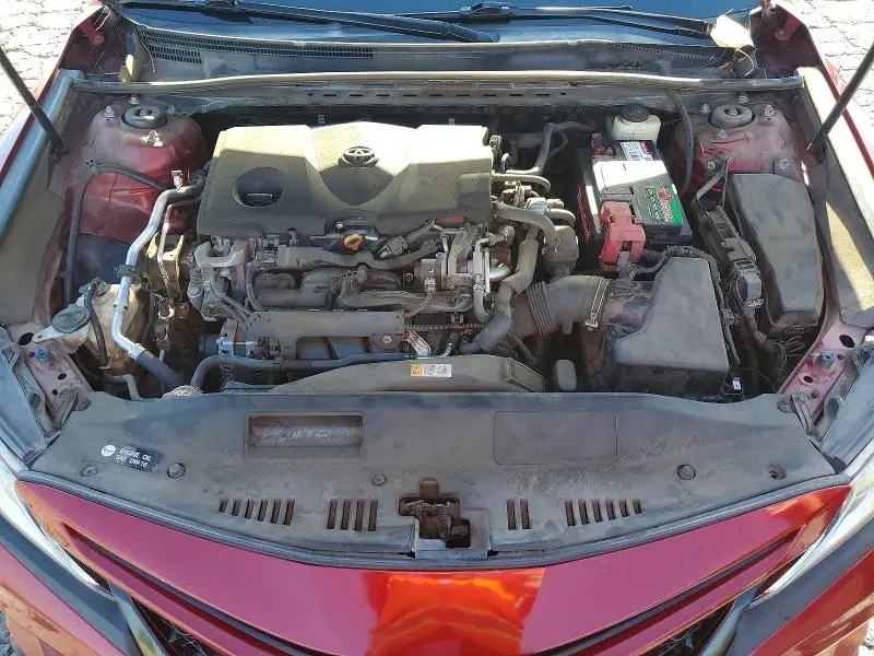 2018 TOYOTA CAMRY SE  