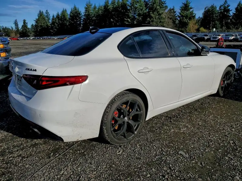 2020 ALFA ROMEO GIULIA   
