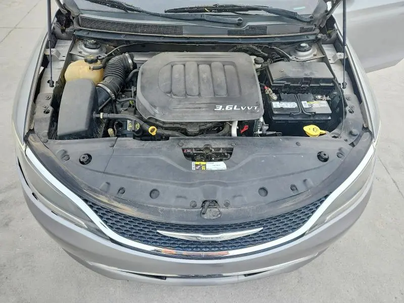 2015 CHRYSLER 200 C  