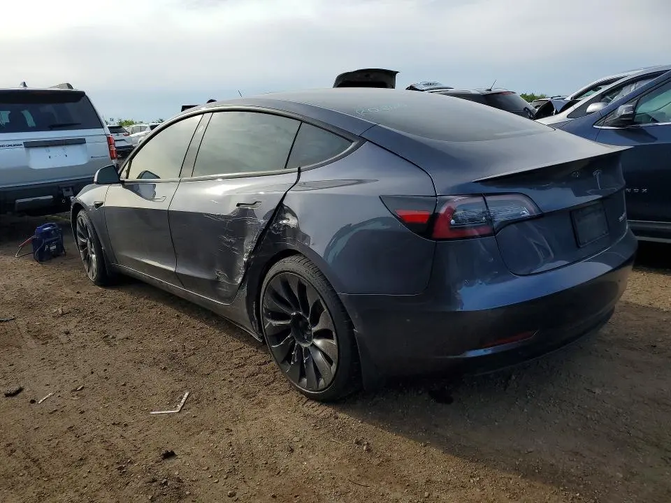 2022 TESLA MODEL 3   