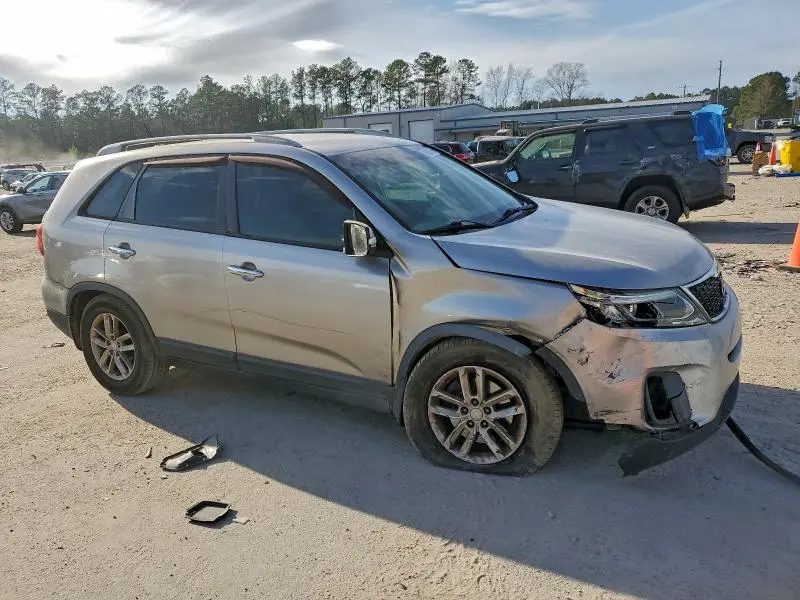 2015 KIA SORENTO LX  