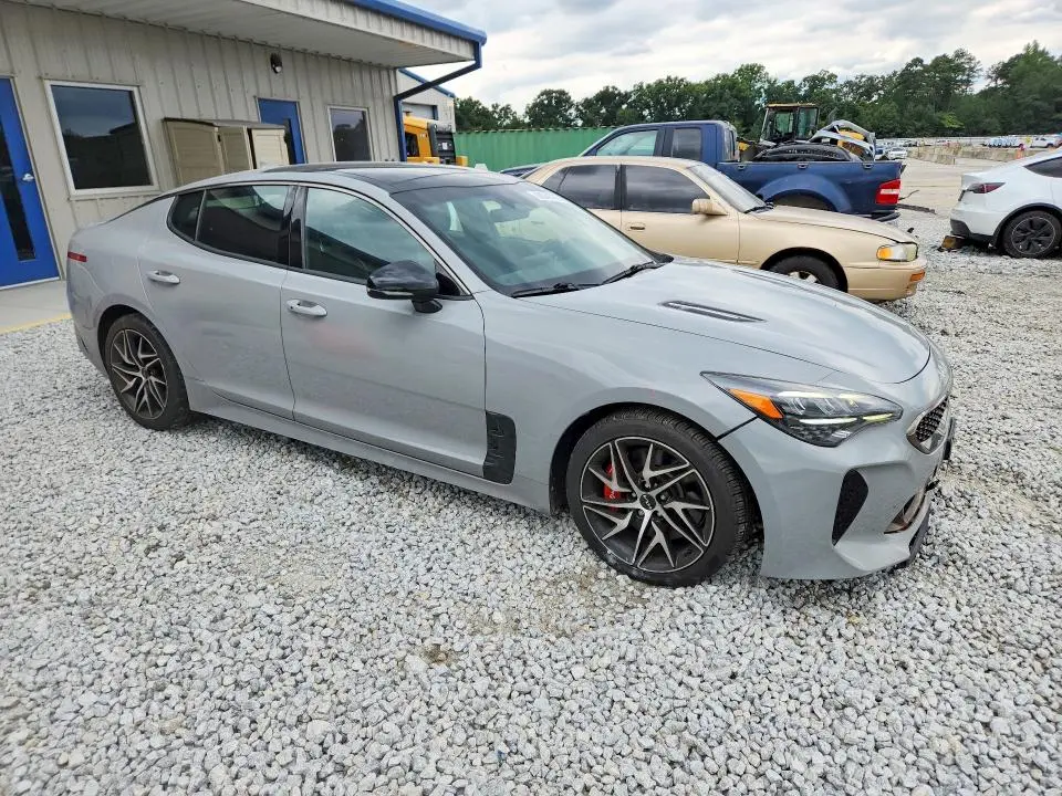 2023 KIA STINGER GT LINE  