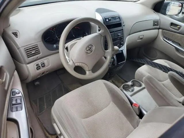 2010 TOYOTA SIENNA CE  