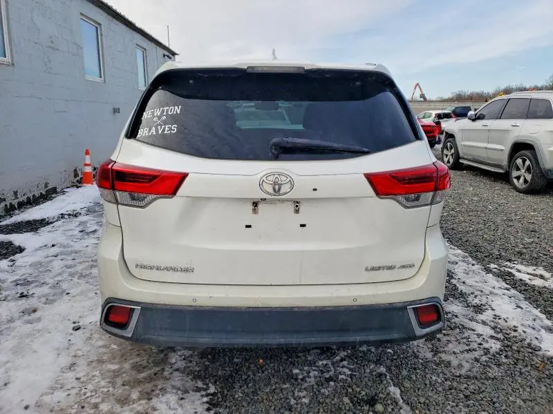 2017 TOYOTA HIGHLANDER LIMITED  