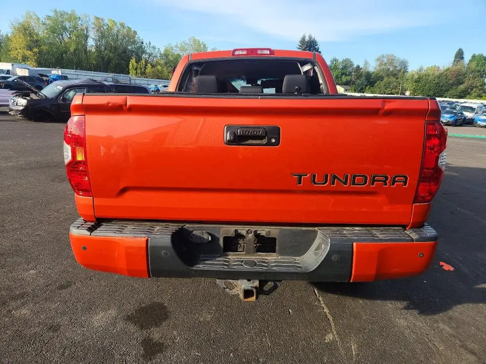2016 TOYOTA TUNDRA SR5  