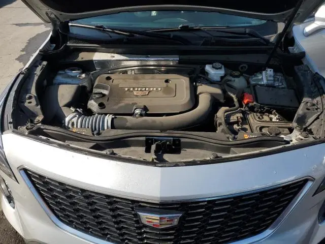 2022 CADILLAC XT4 PREMIUM LUXURY  