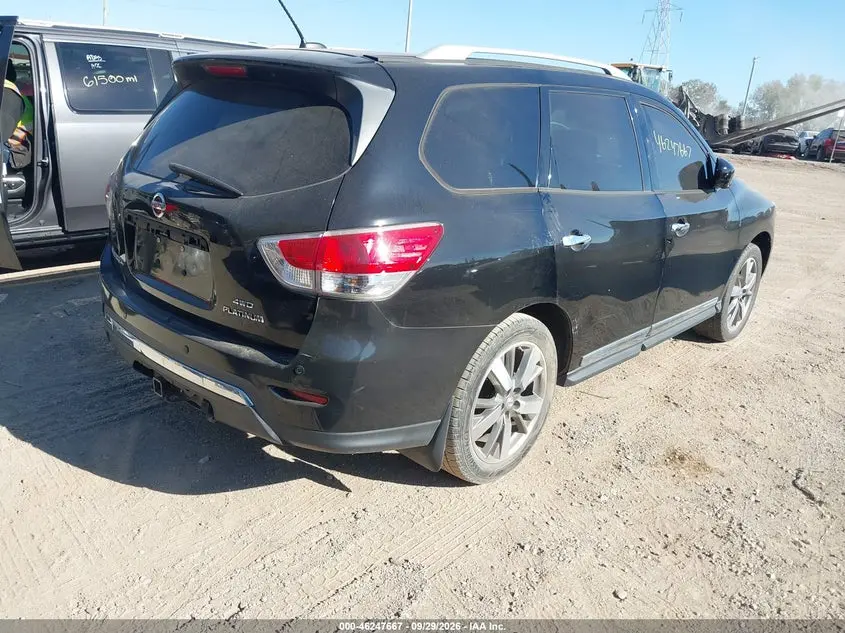 2013 NISSAN PATHFINDER PLATINUM