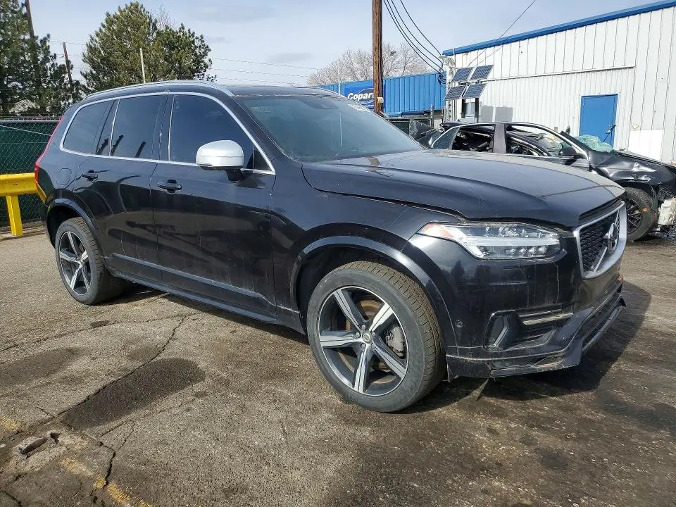 2016 VOLVO XC90 T6  