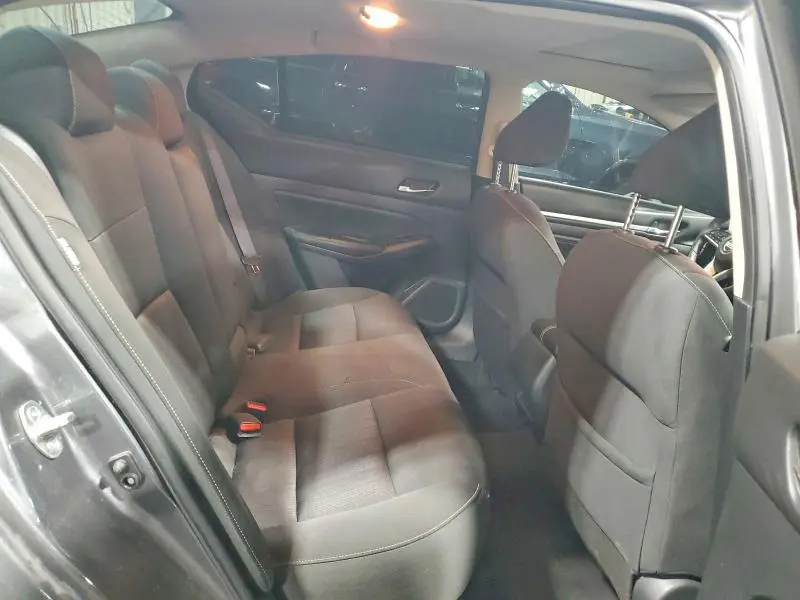 2021 NISSAN ALTIMA SV  