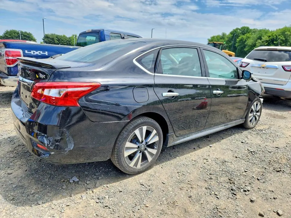 2017 NISSAN SENTRA SR  