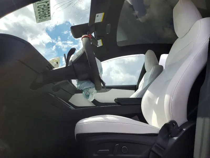 2026 TESLA MODEL Y   