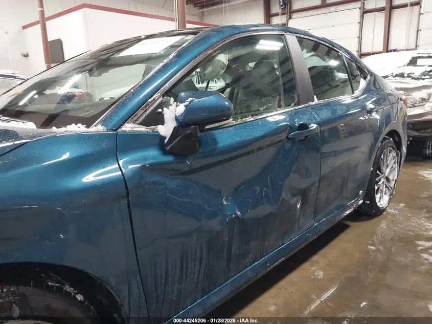 2025 TOYOTA CAMRY XLE