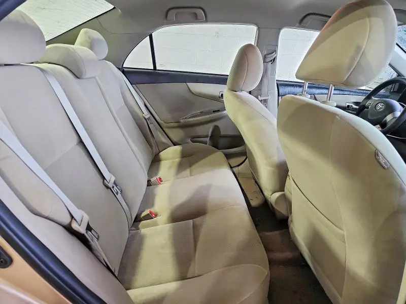 2012 TOYOTA COROLLA LE  